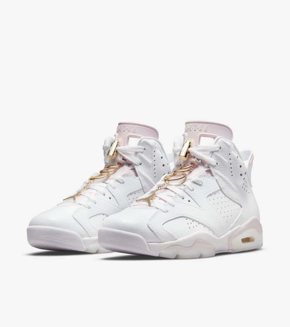 Girl jordans retro 6 store